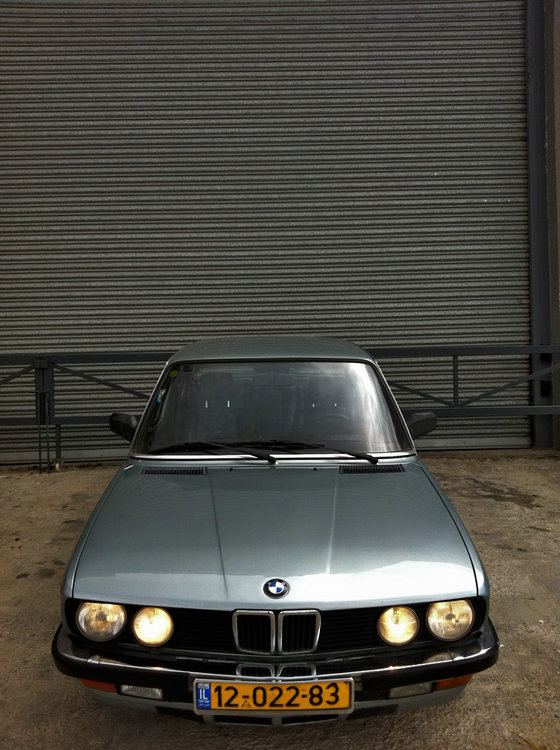BMW_E28_525i_IMG_0165.jpg.jpg
