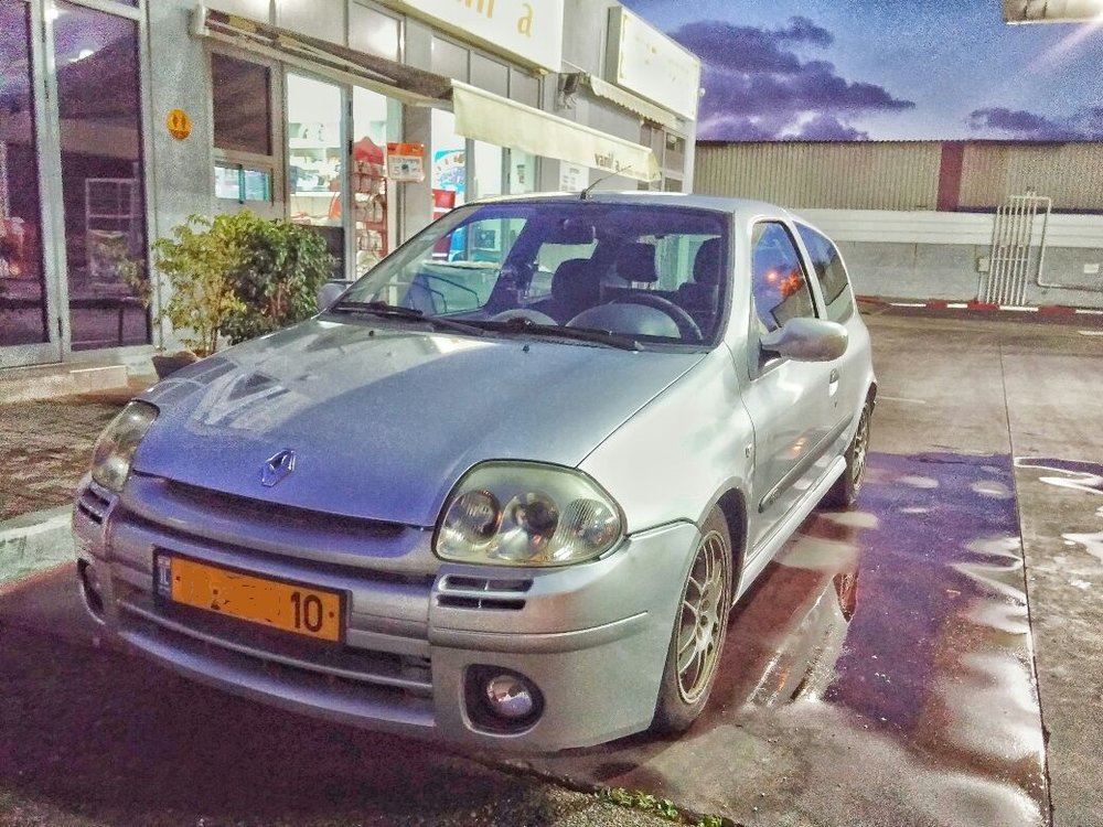 CLIOsport.jpg