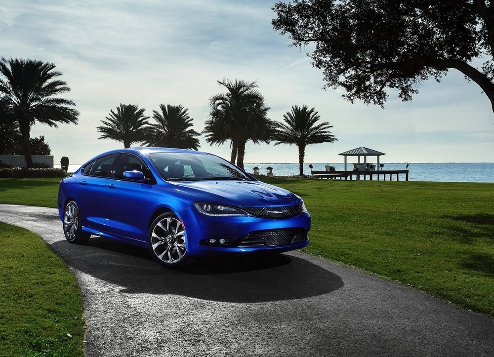 Chrysler-200.jpg