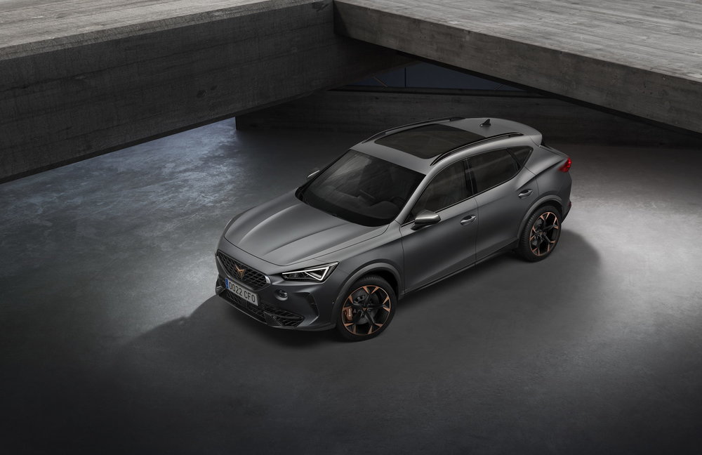 Covers-come-off-the-CUPRA-Formentor_06_HQ.jpg