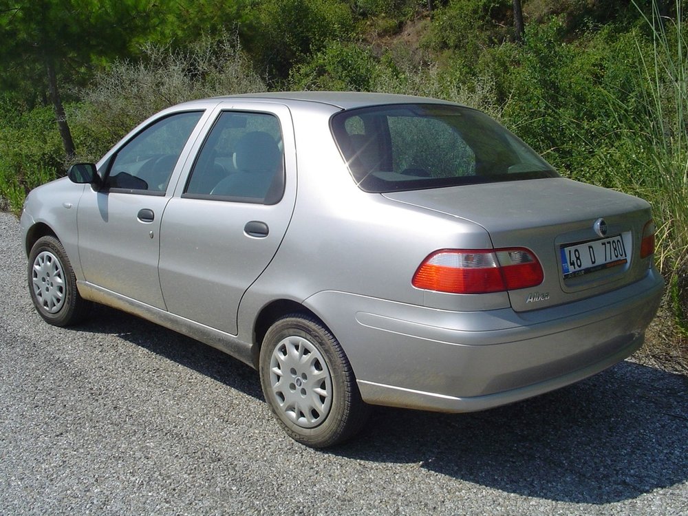 Fiat_Albea.jpg