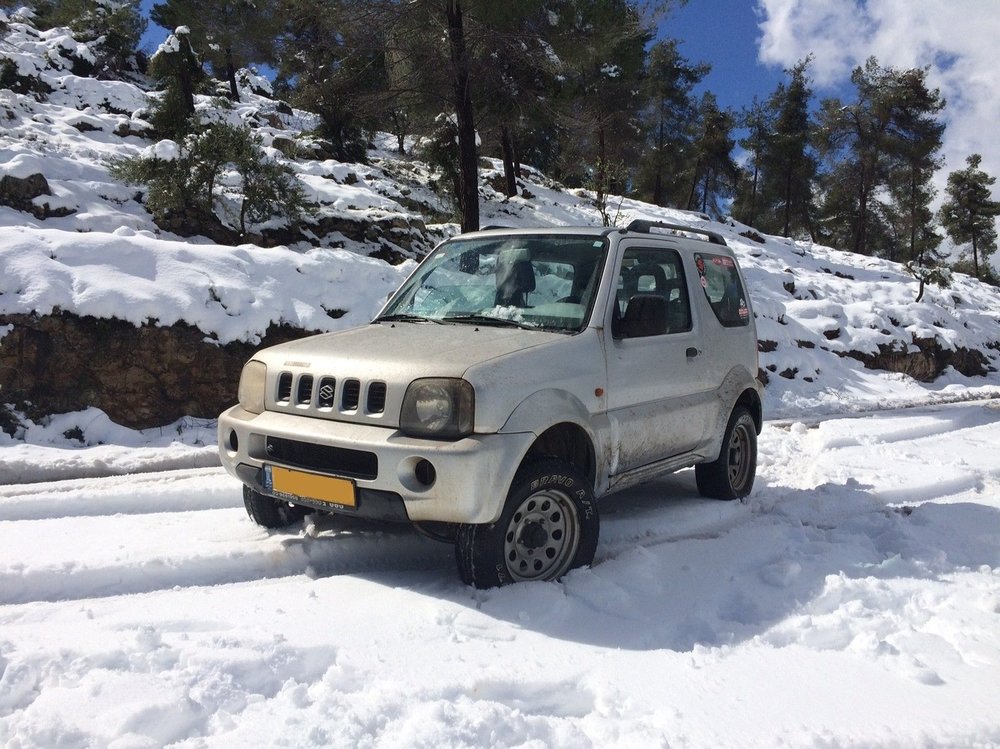 Jimny-Snow-1.jpg