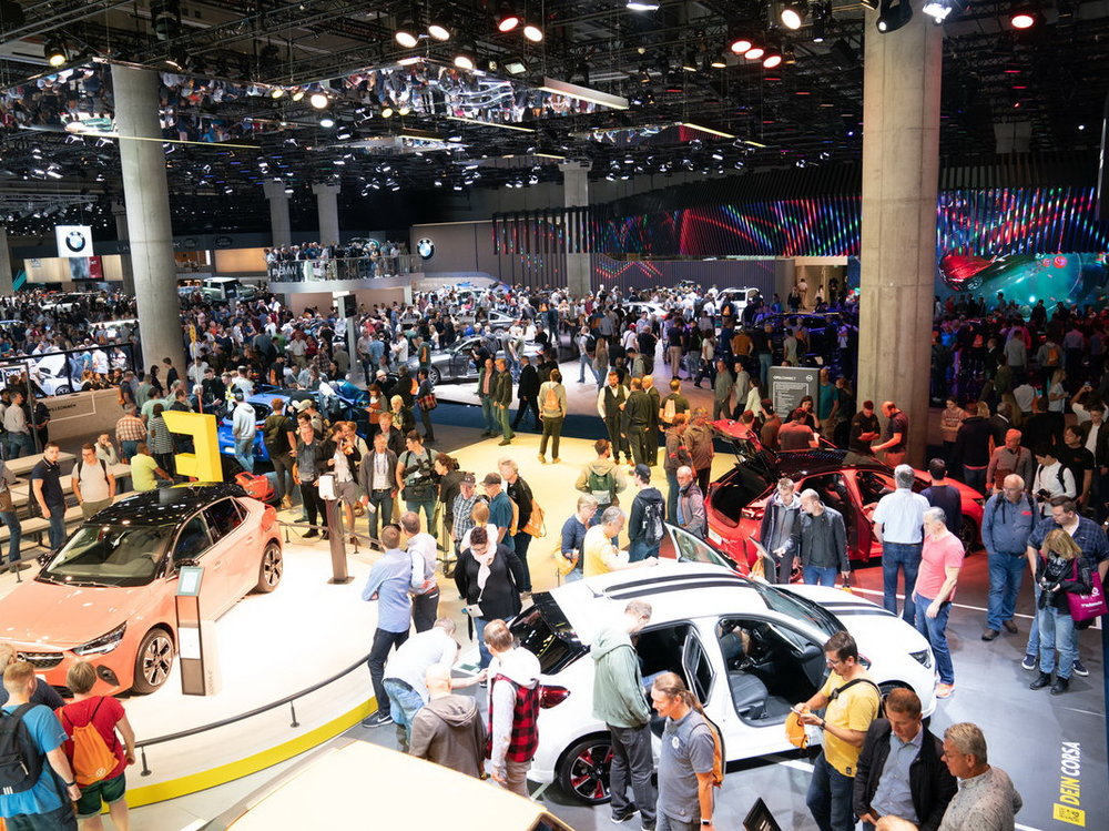 MAIN-IAA-2019.jpg