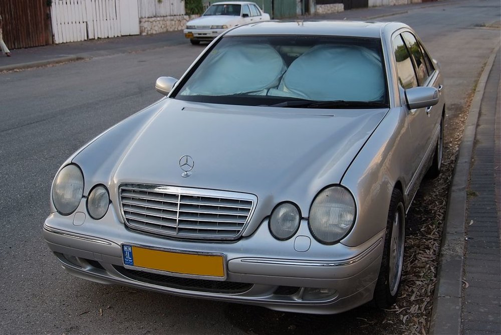 Mercedes1.jpg