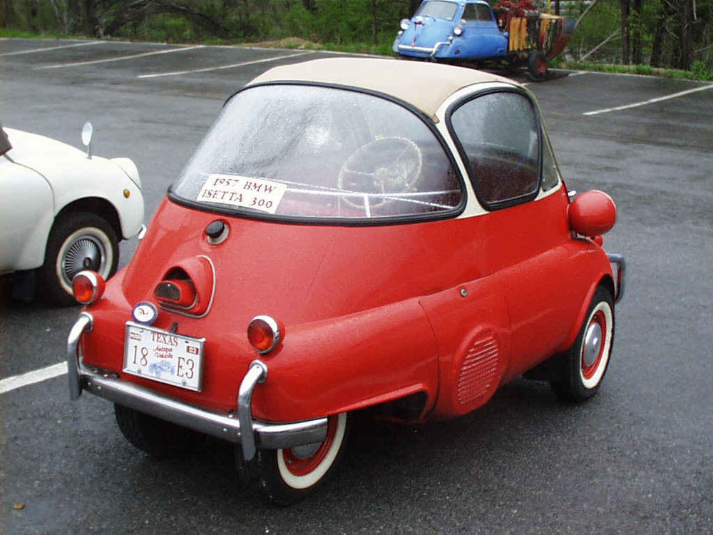 MicroRU02_Isetta300_02.jpg