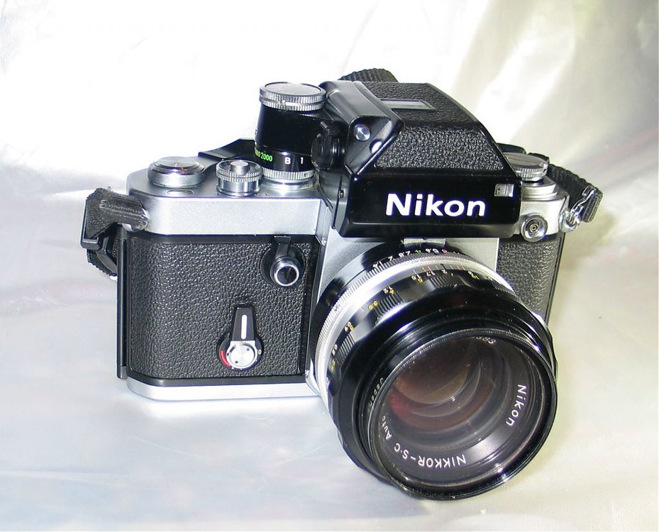 NikonF2_Photomic_1974.jpg