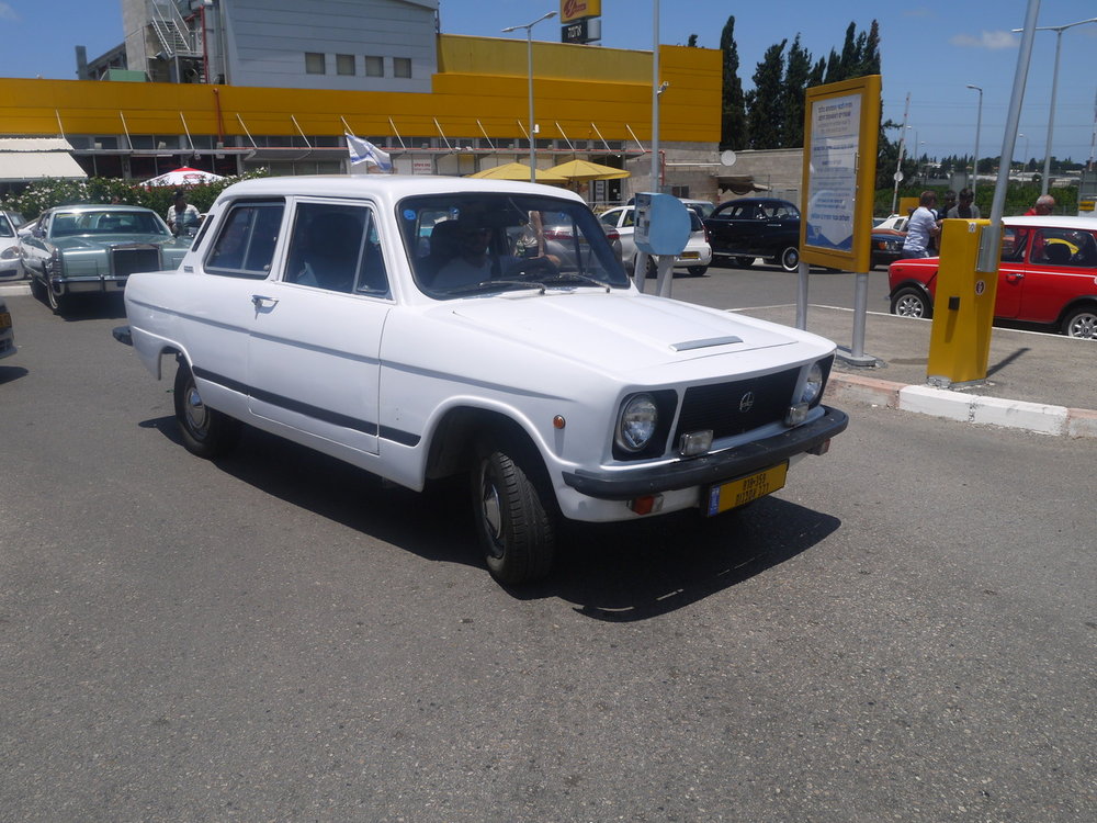 P1050033.jpg