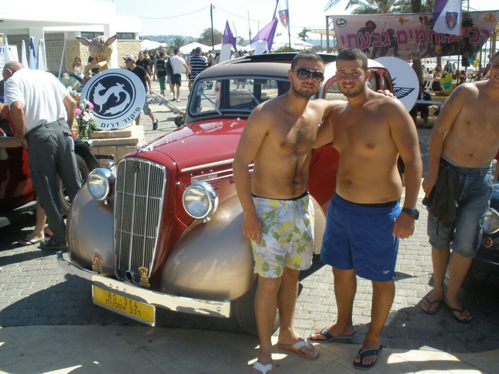 PA042703.JPG