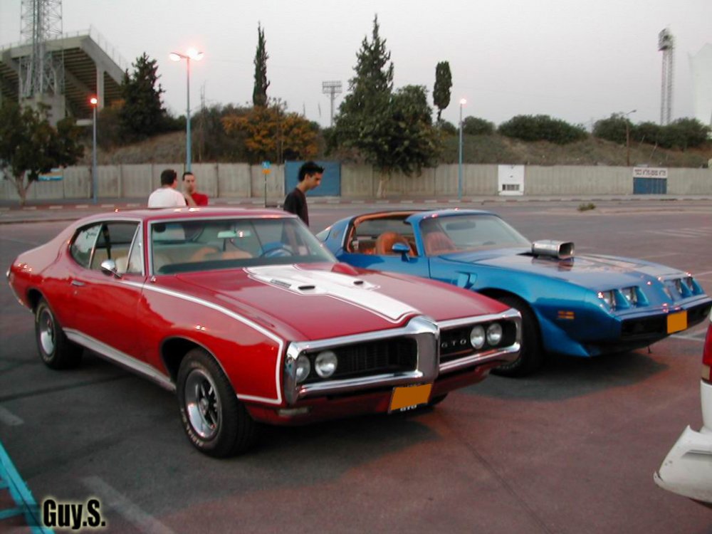 PontiacvsGTO.jpg