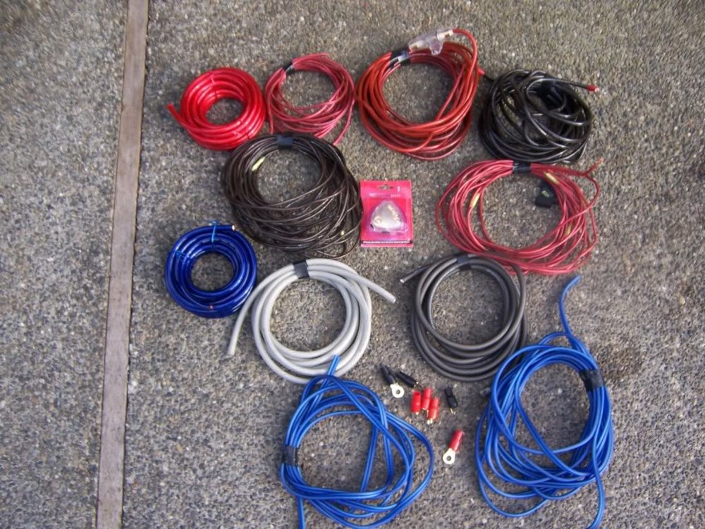 Powerandspeakercable001.jpg