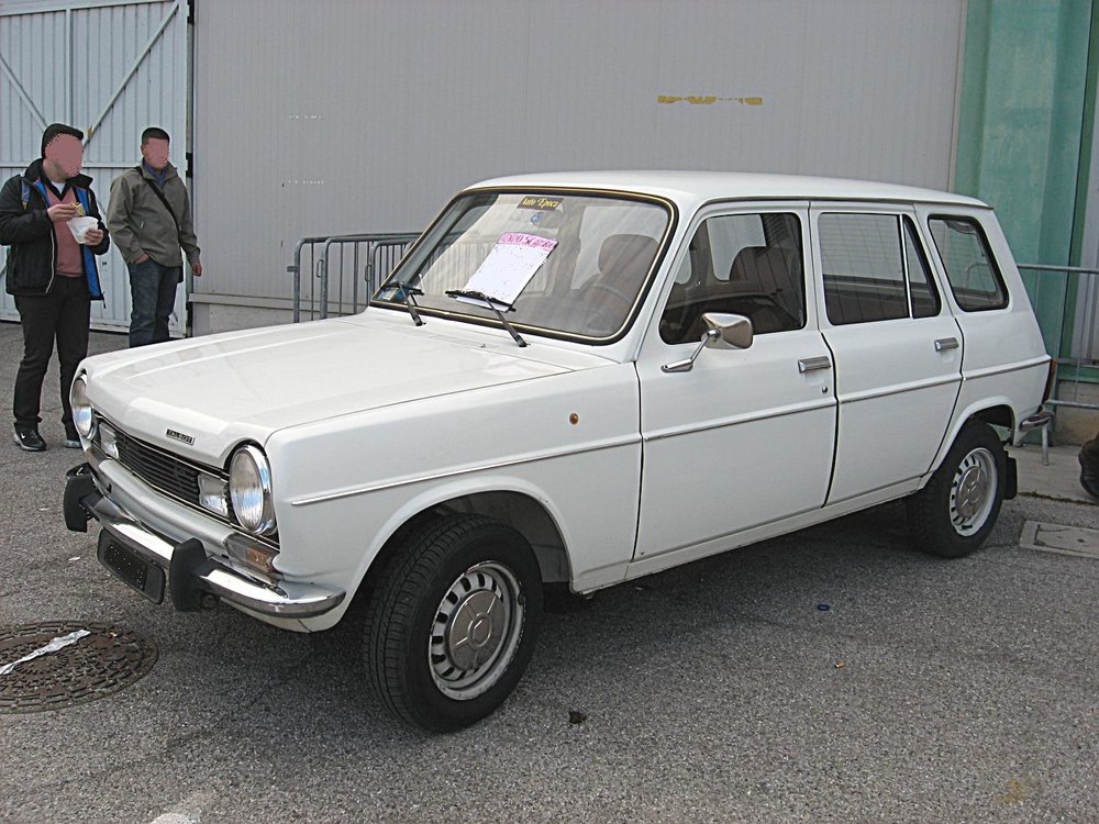 Simca_1100-Break_Front-view.JPG