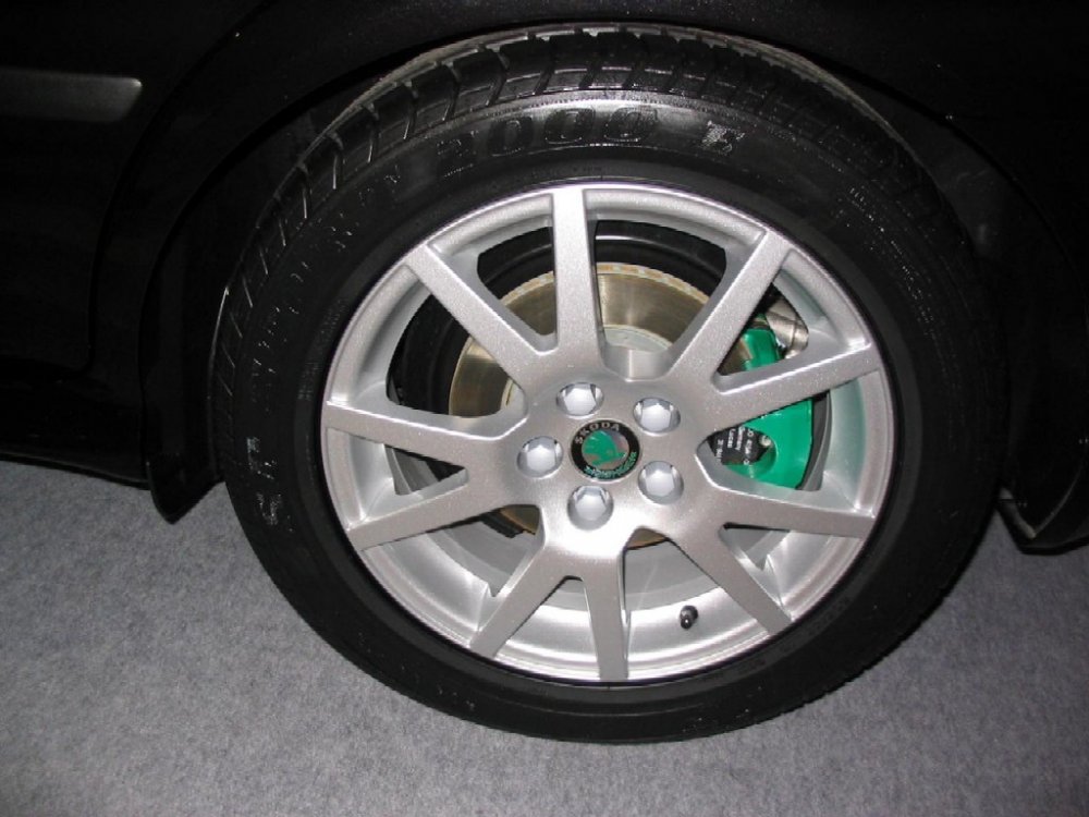 Skoda_Octavia_RS.jpg