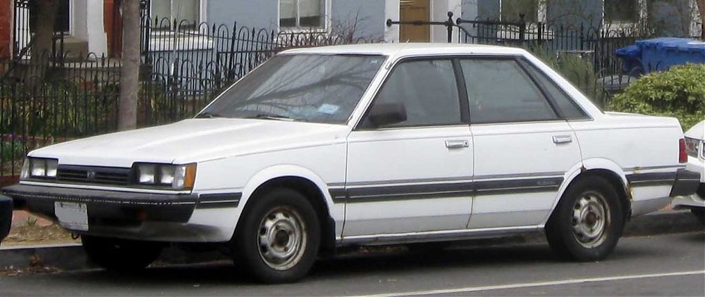 Subaru_DL_sedan.jpg