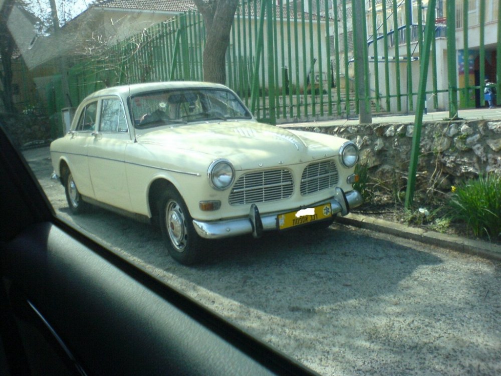 VOLVO1.jpg