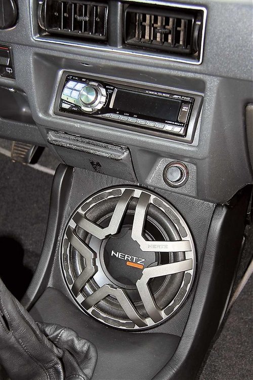 Zv-Ford-Eskort-(2).jpg