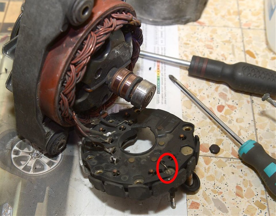 alternator1.jpg