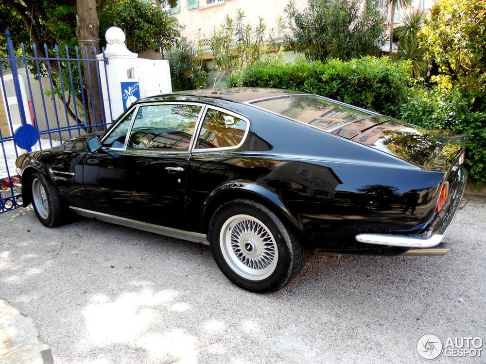 aston-martin-v8-vantage-1977-1989.jpg