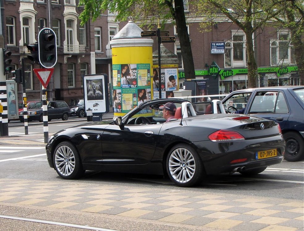 bmw1.jpg