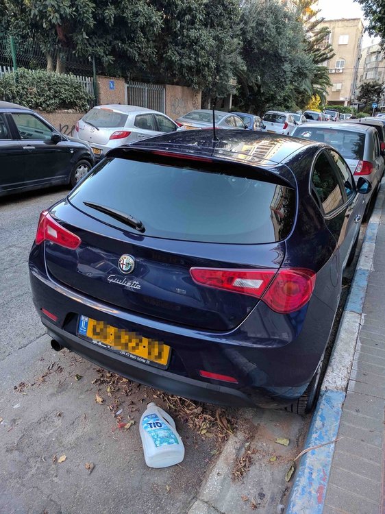 car2-small.jpg