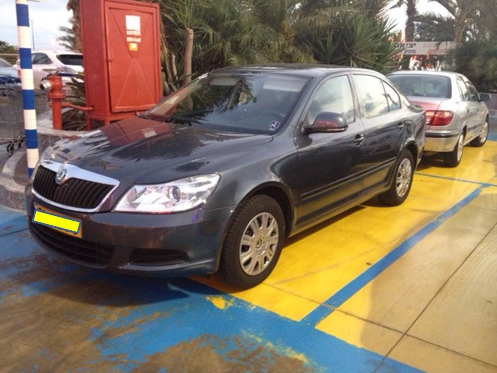 car2.jpg