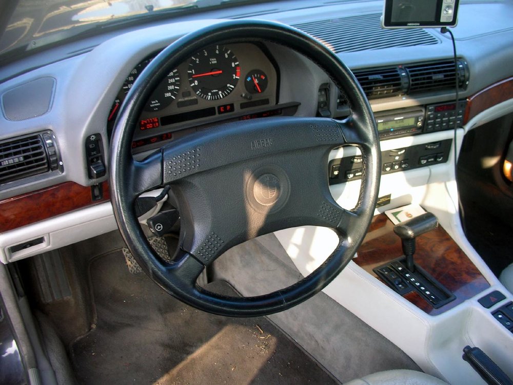 cockpit1.jpg