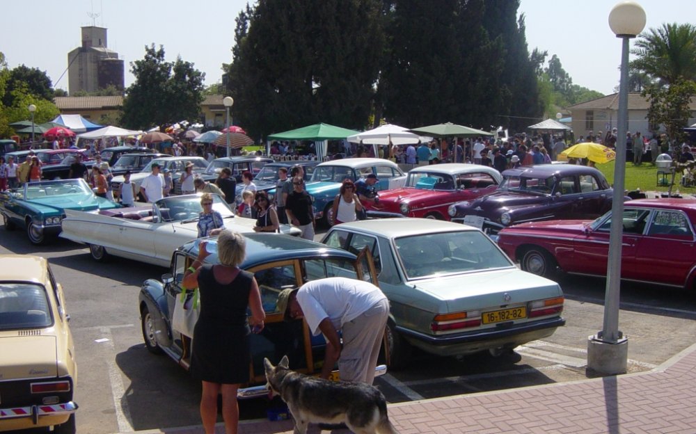 exhibition2.jpg