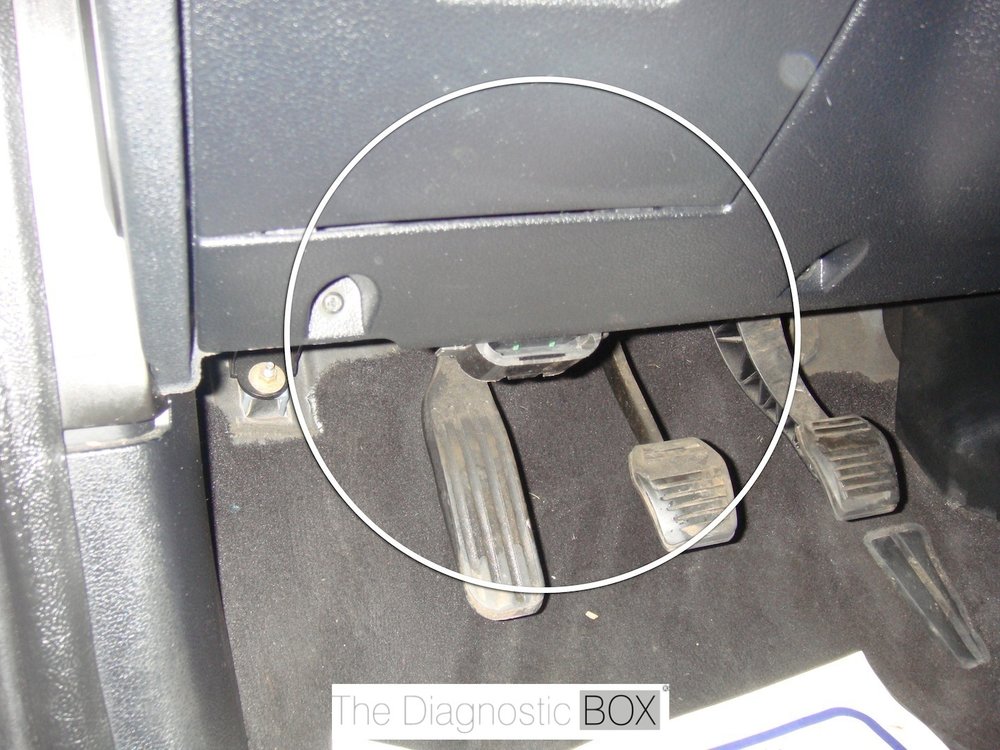 ford_mondeo_2004a.jpg