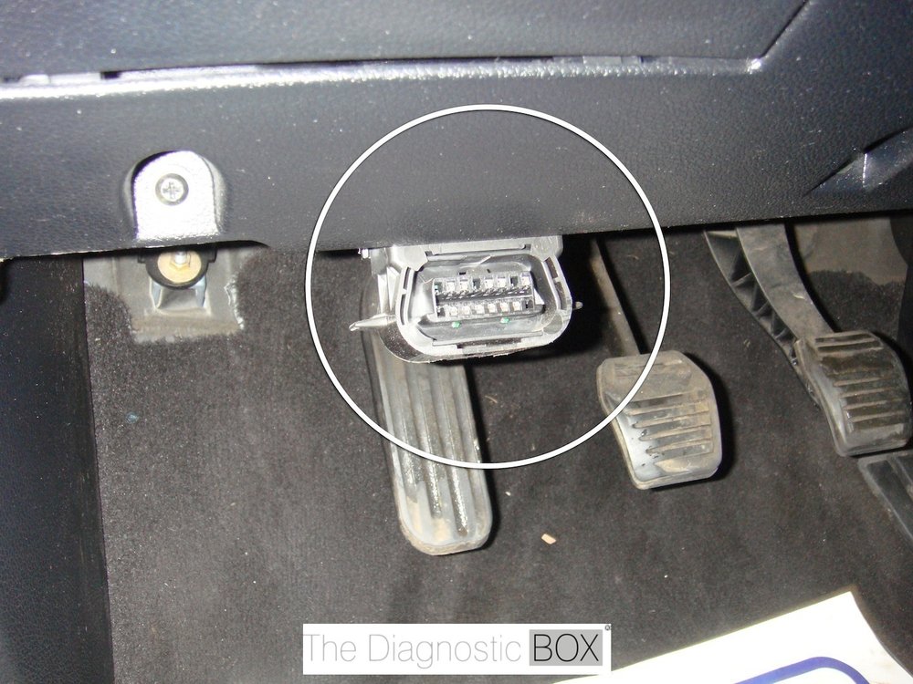 ford_mondeo_2004b.jpg