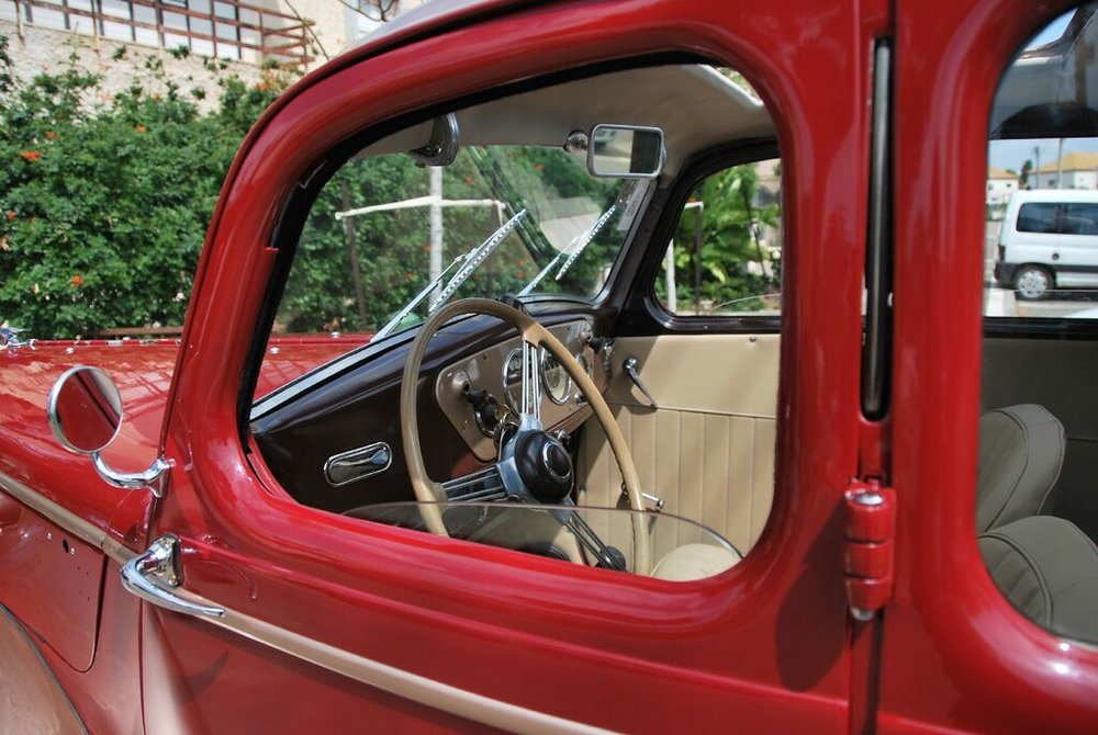 inside4643.jpg