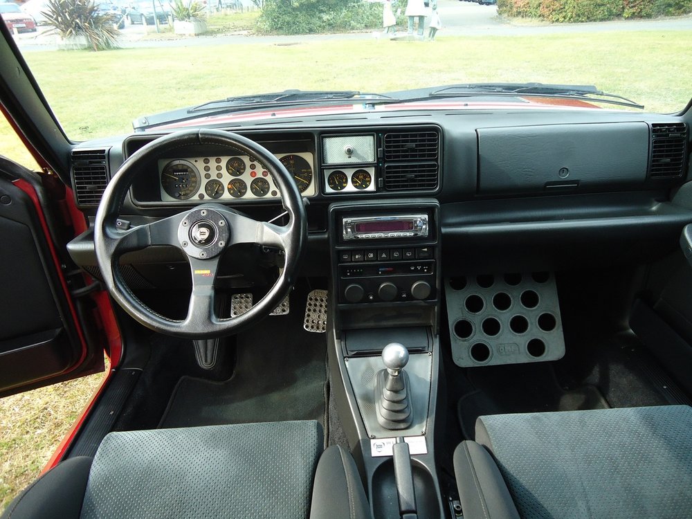 lancia-delta-integrale-interior-wallpaper-5.jpg