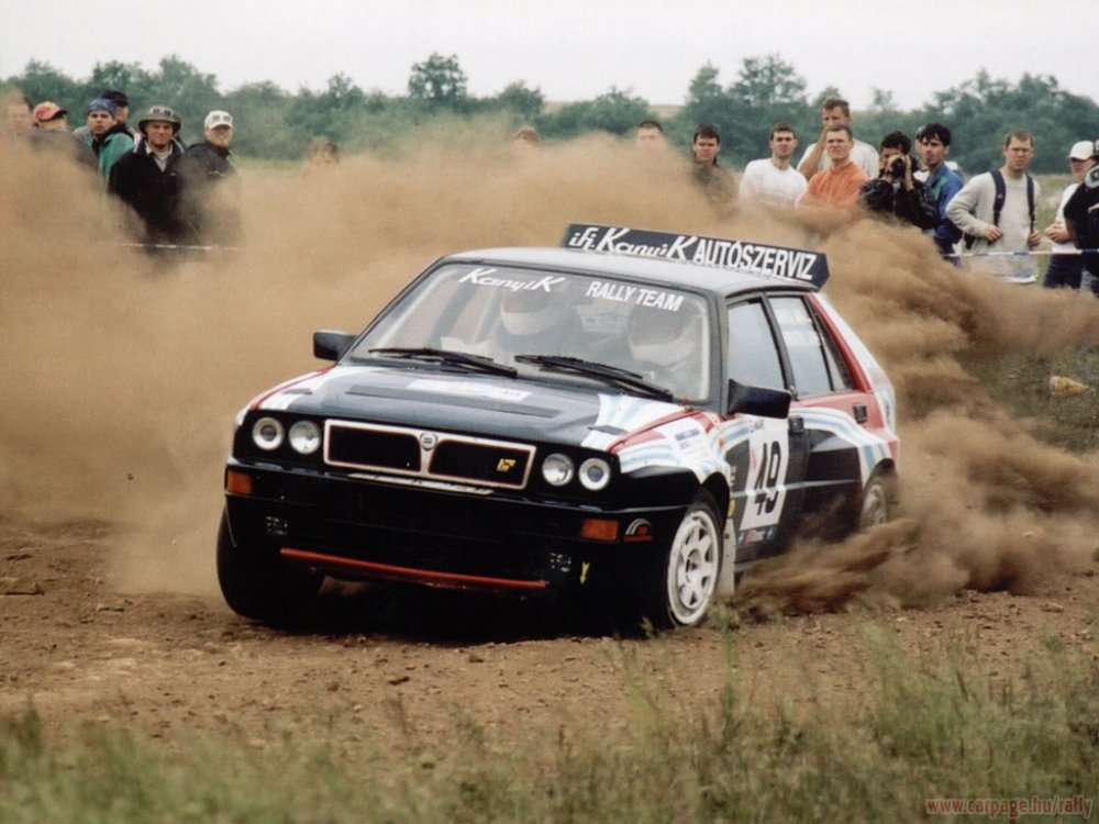 lancia1-3.jpg