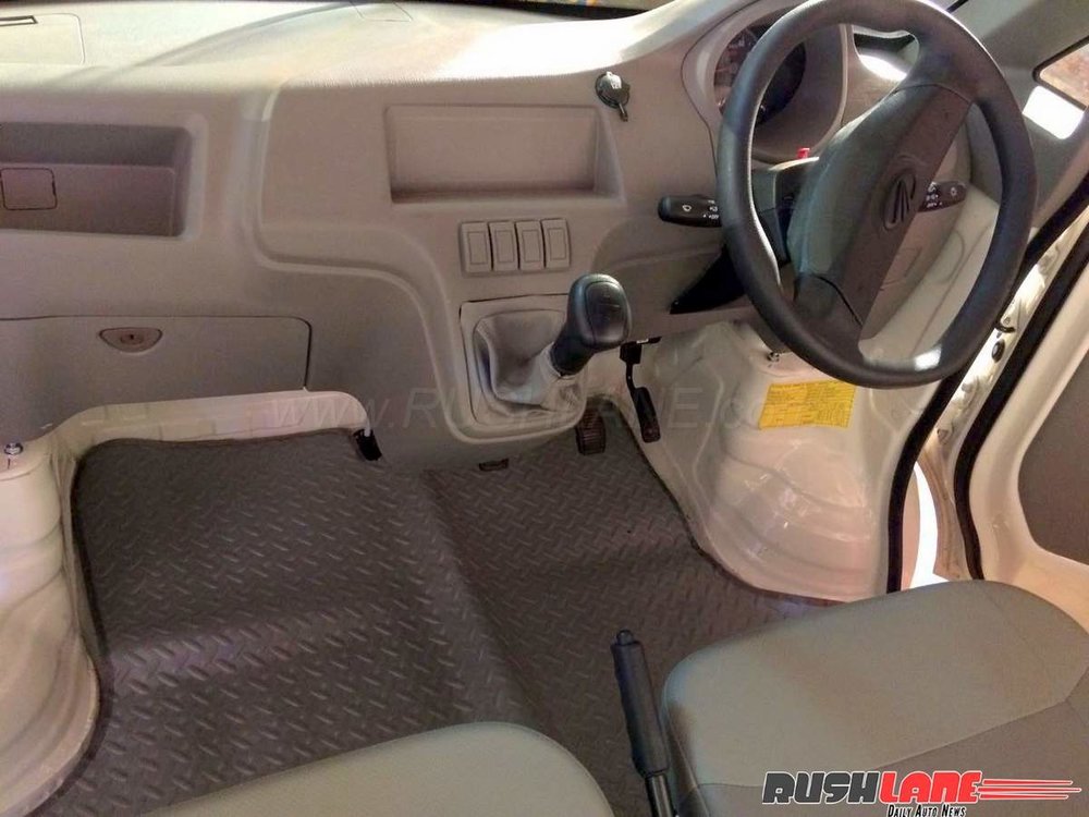 mahindra-jeeto-minivan-passenger-4.jpg