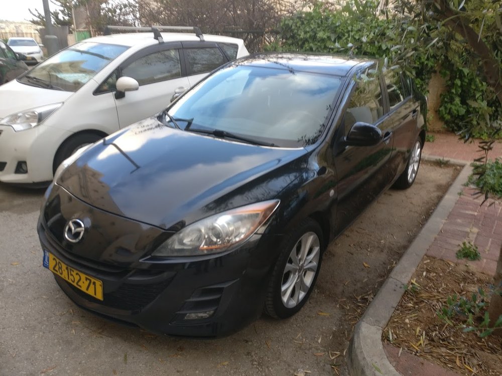 mazda3.jpg