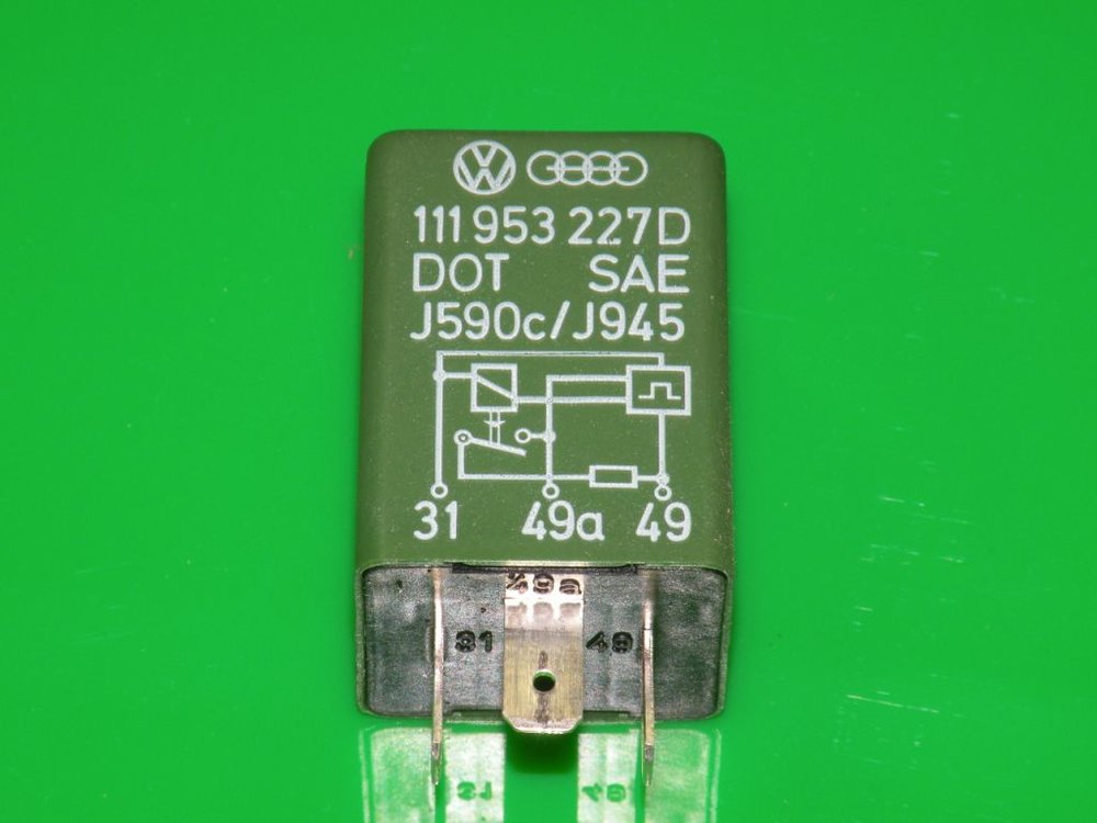 porsche-911-924-928-964-968-944-s2-turbo-951-relais-relay-111953227d-1h0953227.jpg