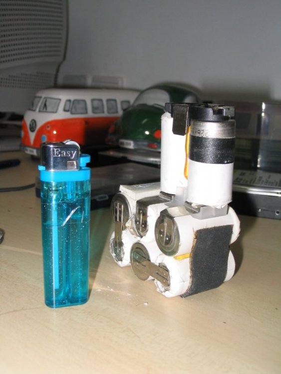 small001.jpg