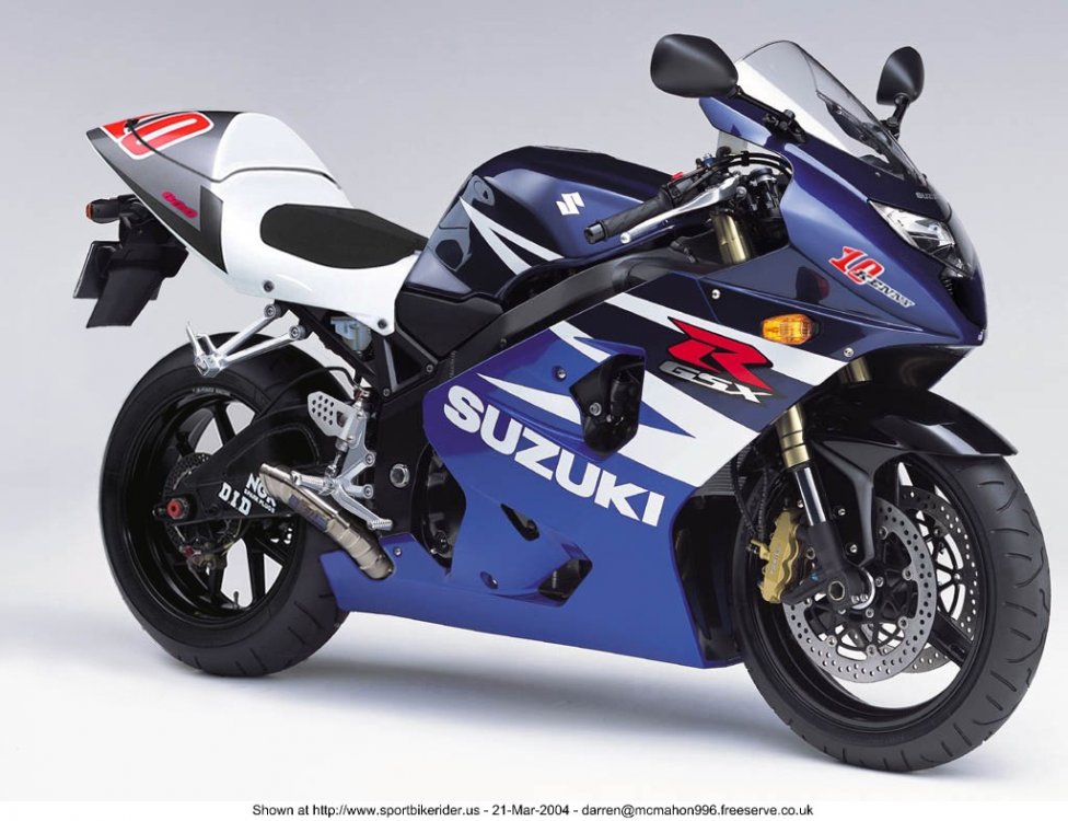 suzuki_gixxer_photoshop.jpg