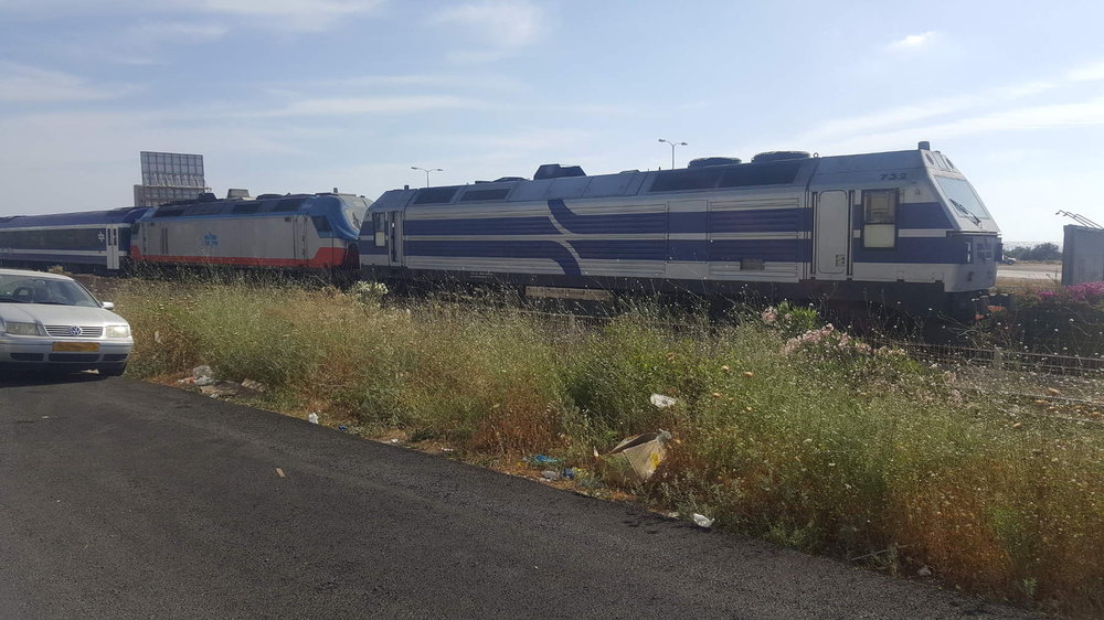 train.jpg