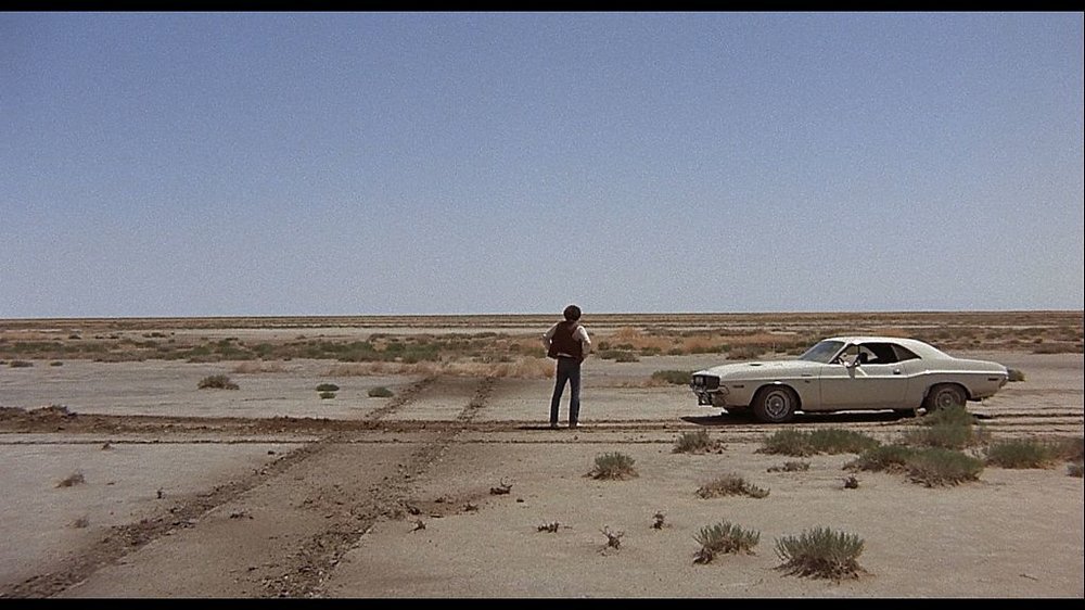 vanishing-point-desert.jpg