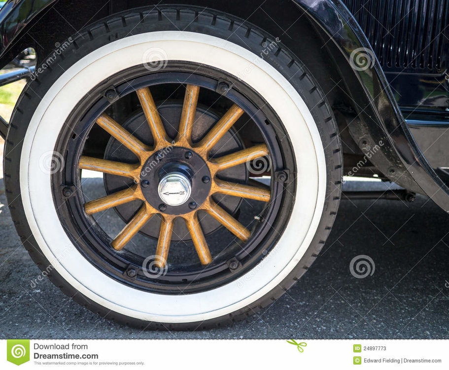 white-wall-tire-24897773.jpg