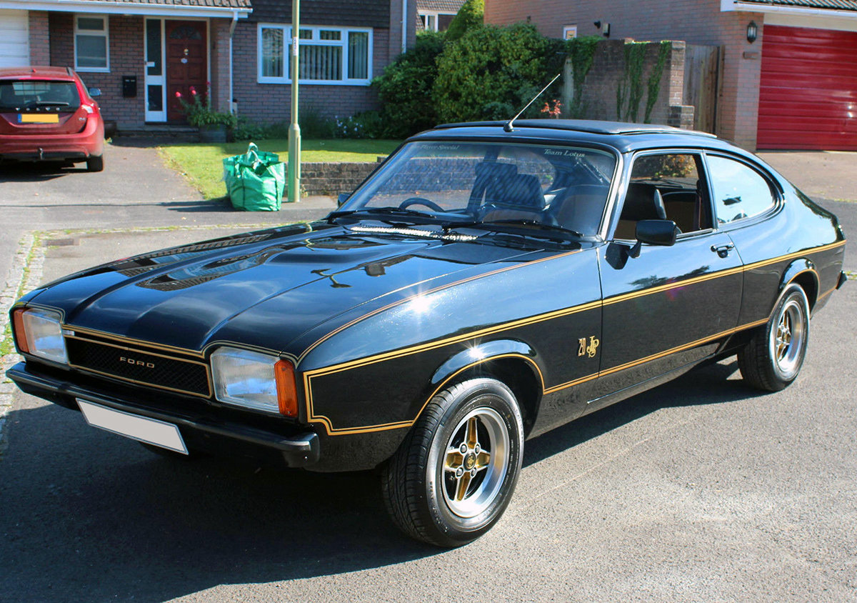 1742752206_1975FordCapriMkII2000JPS01.jpg.e6e9bd3b23e2c44235dbeab8821e351a.jpg