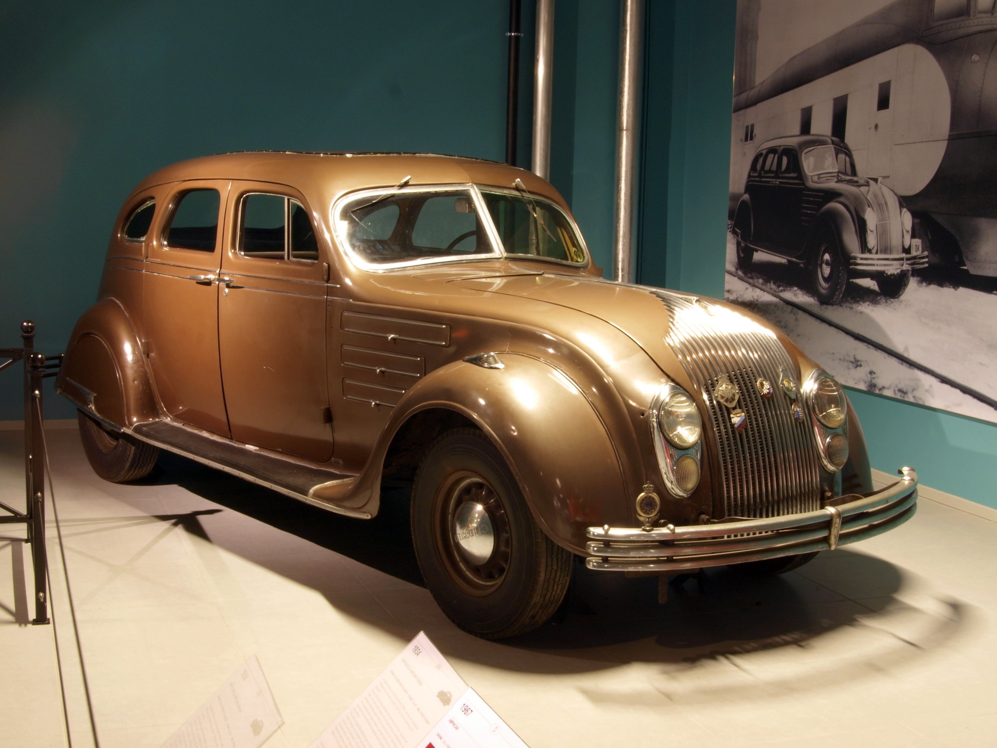 1934_Chrysler_CU_Airflow_8_Sedan.thumb.jpeg.536d7283f8fc9b9d708c699bc2b80daf.jpeg