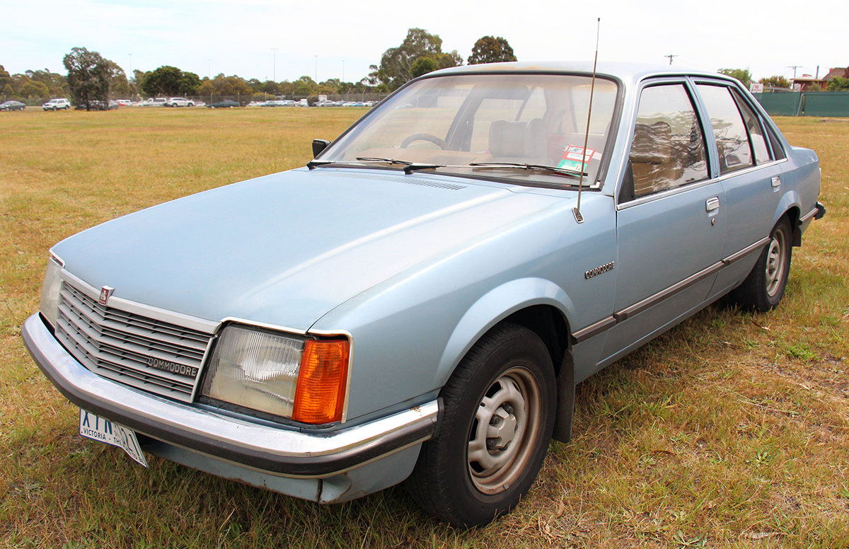 1979_Holden_VB_Commodore_Sedan_(22623854399).jpg.bd5ddc75d85c4b380a10cad921d93bb7.jpg
