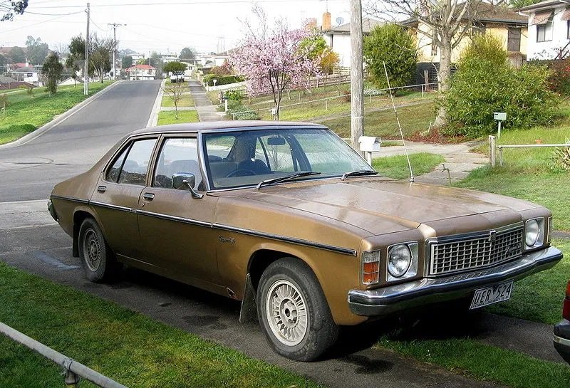 800px-MHV_Holden_HZ_Kingswood_SL_1977-1980_01.jpg.7a086acdbf66c0d811b71b3d79a10bb3.jpg
