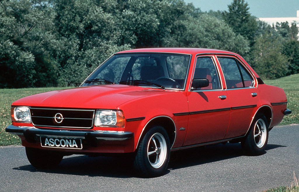 opel_ascona_berlina.jpg.ea5c5892a4592cbbb4b267a30ca5f78a.jpg