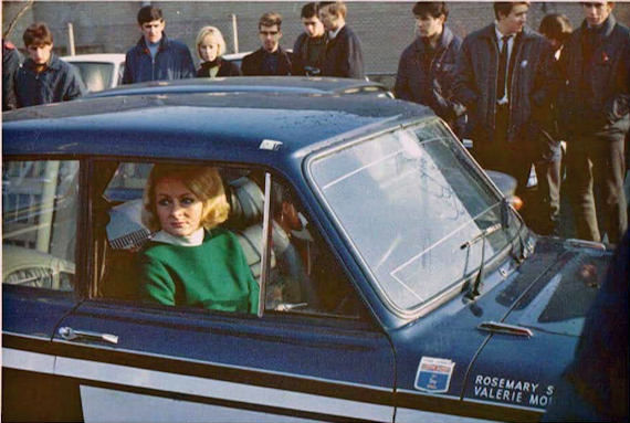 rosemary_smith-valerie_morley-1967dec.jpg.3fd51fd5091943f597b397ed6b9d8d59.jpg