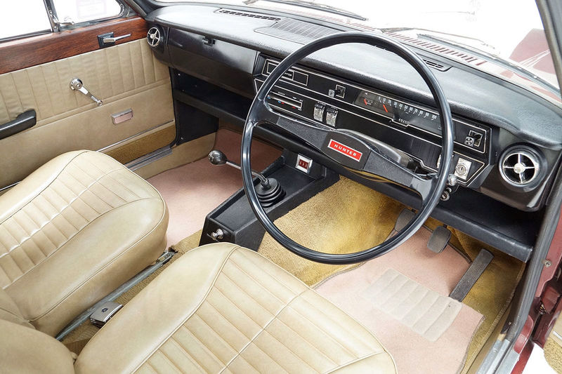 1970-hillman-hunter-royal-sedan.thumb.jpg.e7618102ef8db86a7876597823a7f828.jpg