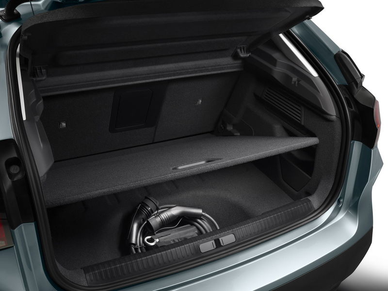 2020-citroen-c4-unveiled-officially-23.thumb.jpg.bab8bee1cb29478a1299aee476e406f0.jpg