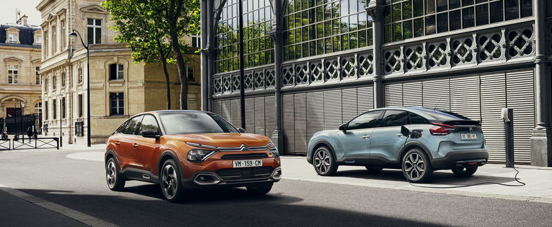 2020-citroen-c4-unveiled-officially-65.thumb.jpg.bdef741c9d52a6c051de1c5fa2e1aab7.jpg