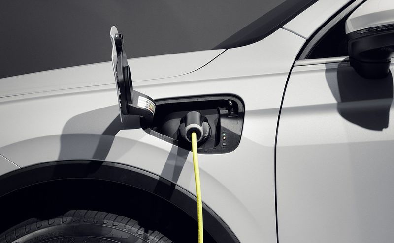 2021-VW-Tiguan-FL-24.thumb.jpg.b98efeebbcffd00e5b6df0fcd524b59f.jpg