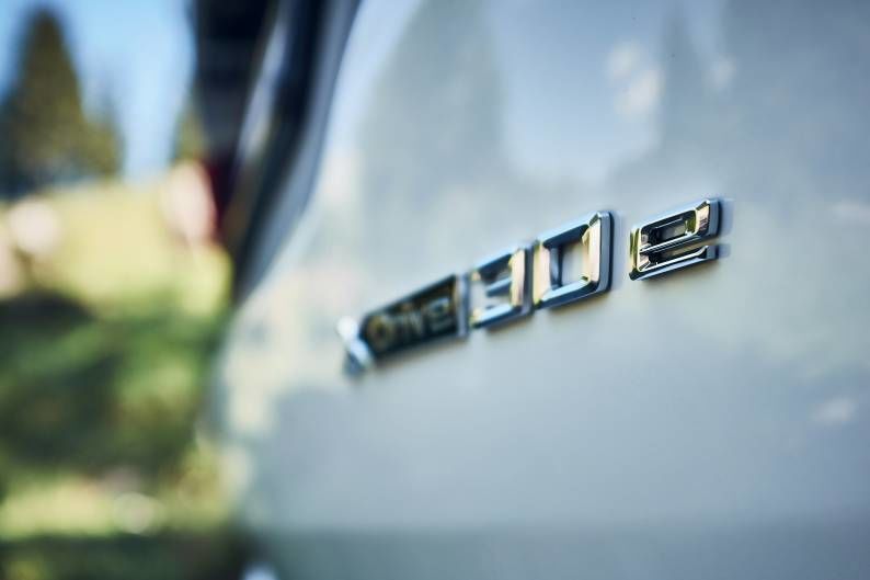 BMWX3xDrive30e0520(7)_794_529_70.jpg.e4e05171b79898a086025e11959c43f0.jpg